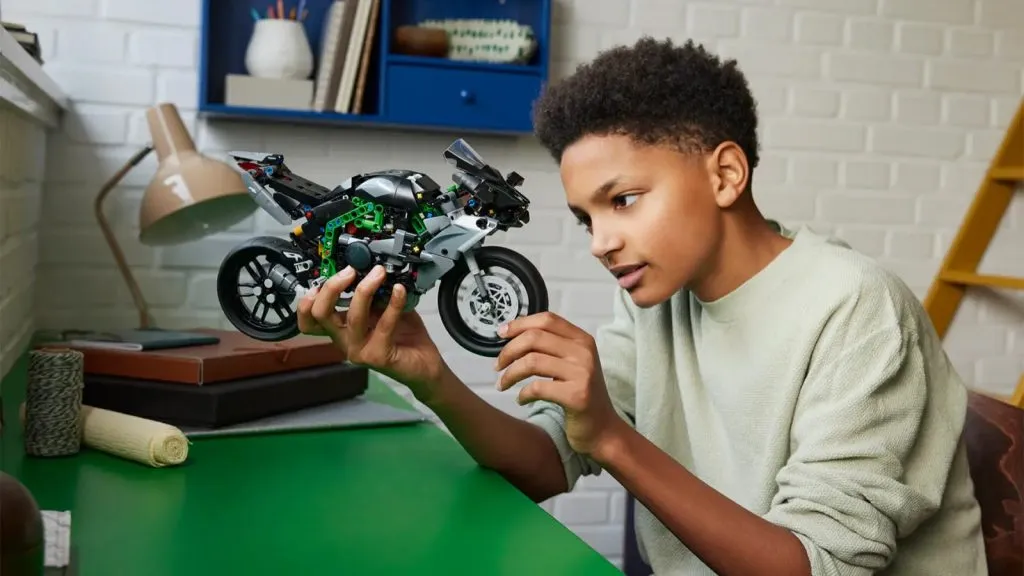 LEGO Technic Kawasaki Ninja H2R Motorcycle set 42170 releasing March 1, 2024