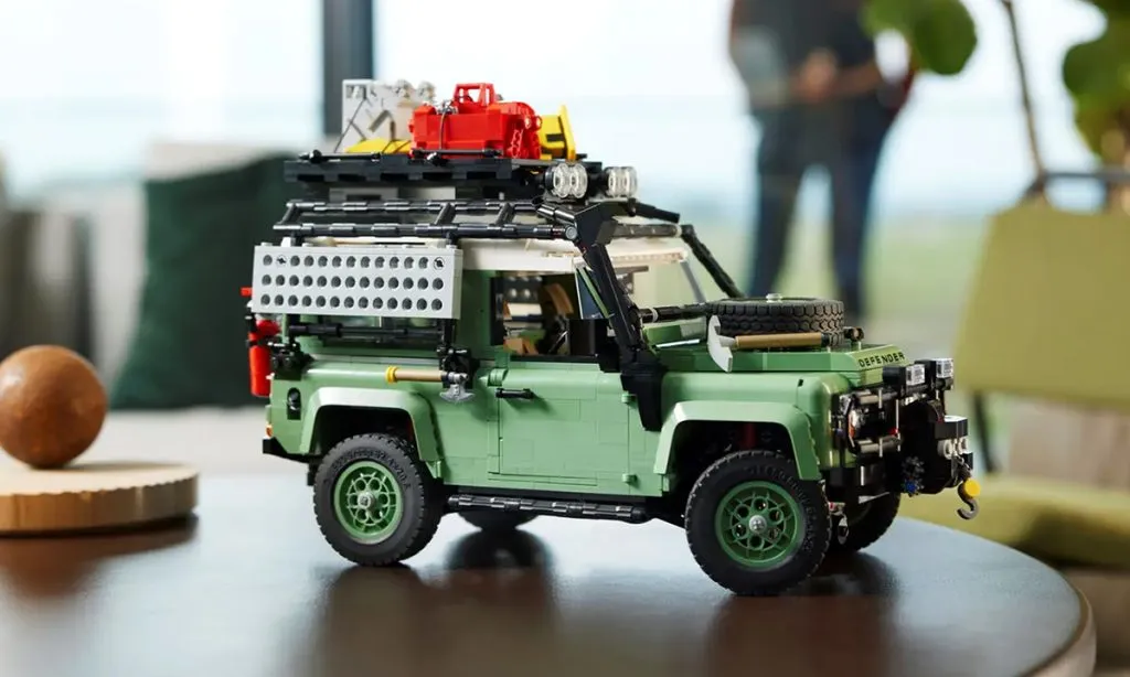 LEGO Icons Land Rover Classic Defender 90