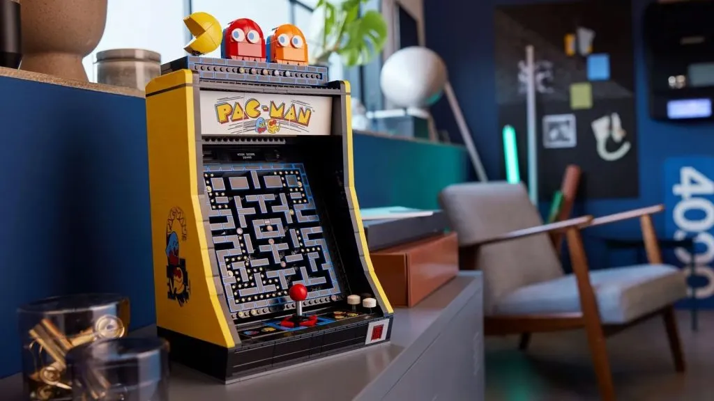 LEGO PAC-MAN Arcade Game – 10323