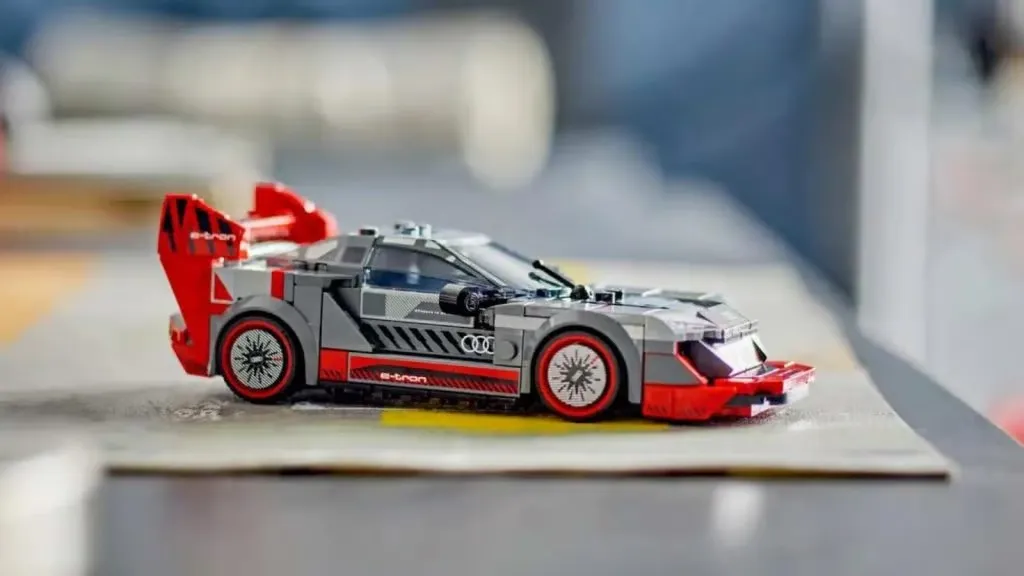 LEGO Speed ​​Champions Audi S1 ​​e-tron quattro racing car — 76921