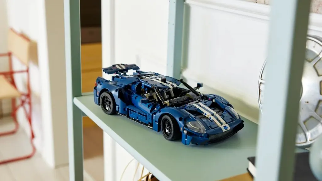 LEGO Technic 2022 Ford GT — 42154