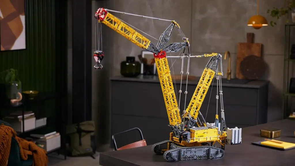 LEGO Technic Liebherr LR 13000 Crawler Crane — 42146